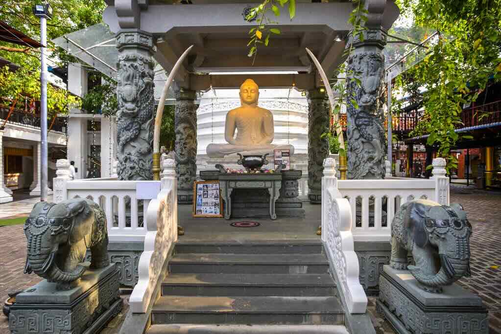 Colombo Day Tour: Stylish City Escapade - View 4