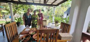 Authentic cooking lesson with Rosi, one of the best things to do in Arugam Bay, brought to you by Arugambay Agenda