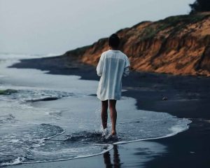 What Are the Best Attractions in Arugam Bay? (22 Must-Visit Spots) 2 Black Beach Arugam Bay, One of the Best Attractions in Arugam Bay